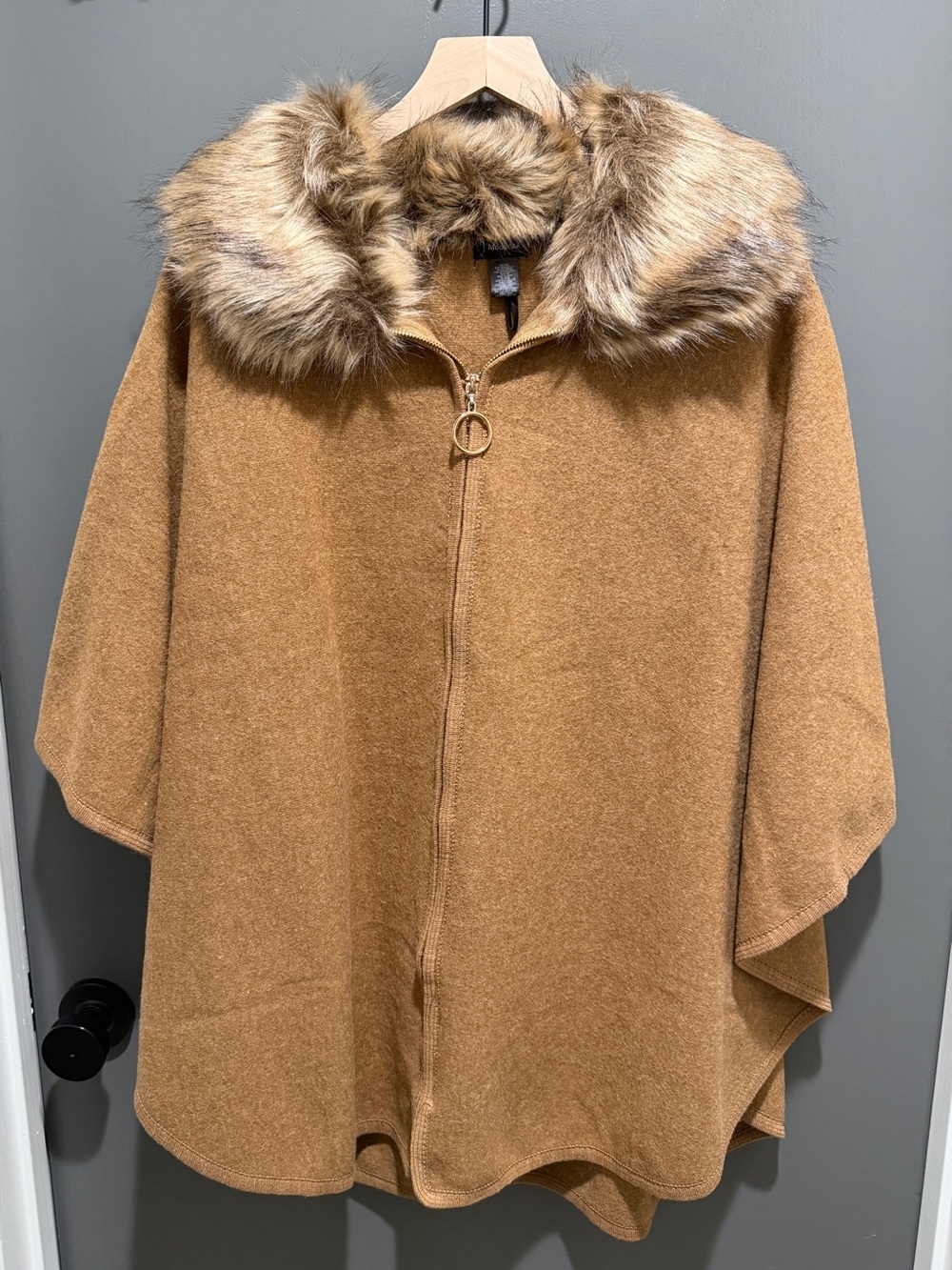 Faux-Fur Trim Camel Cape Coat with Ring-Zip